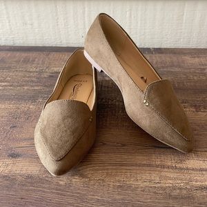 City Classified Comfort Flats Size 6.5